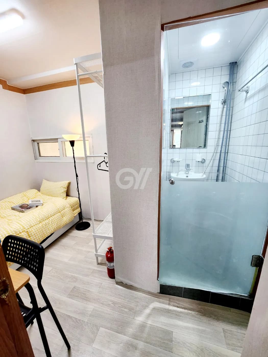 Shower Room (Deposit 100,000 Won) — photo 3 of 3