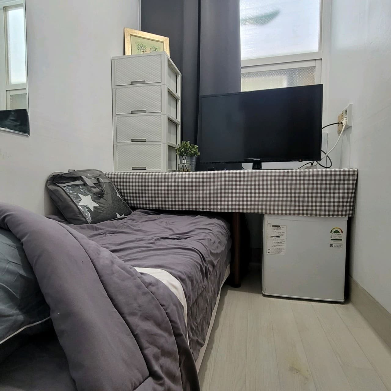 Miniroom — photo 1 of 7
