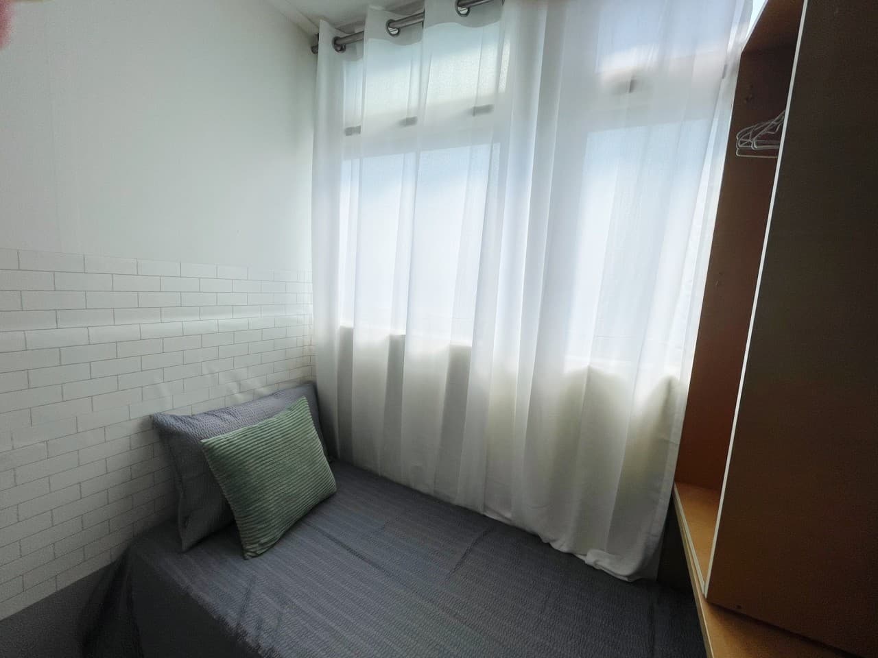 Cozy Simple Mini Room (Deposit 50,000 KRW) — photo 8 of 8
