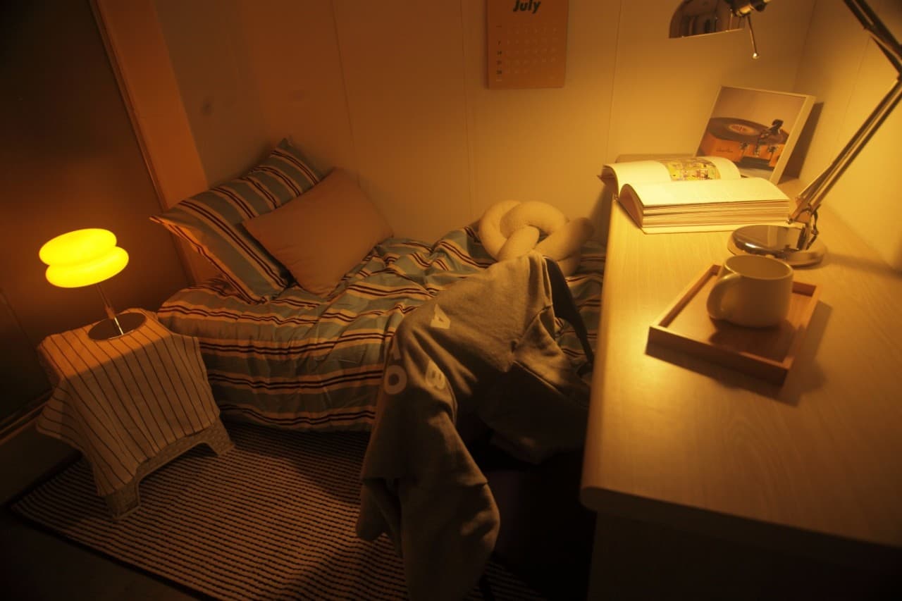 Studio with Interior Window (Deluxe) — photo 3 of 3