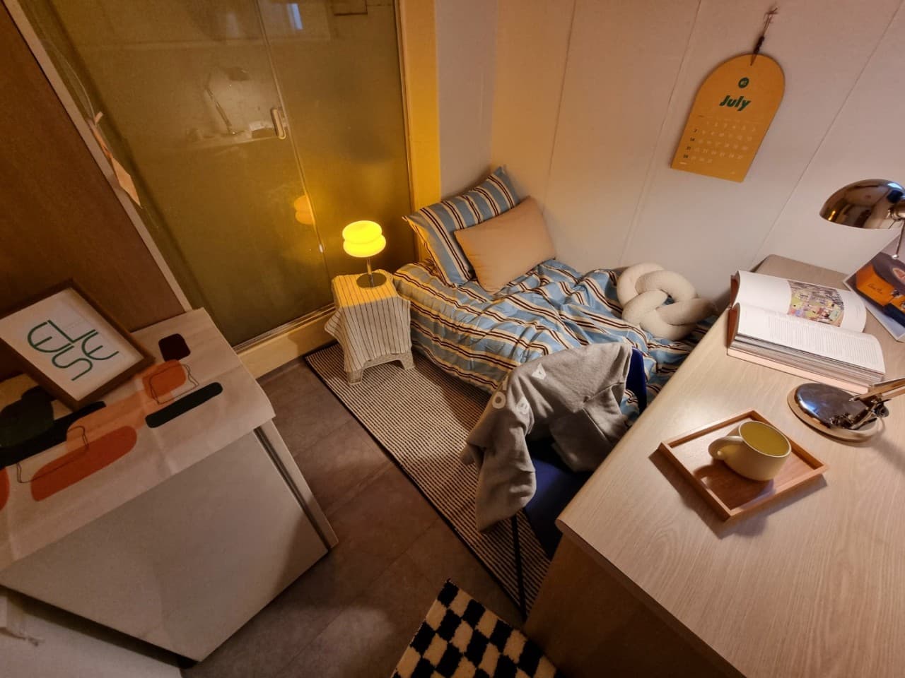 Studio Interior Window (standard) — photo 2 of 3