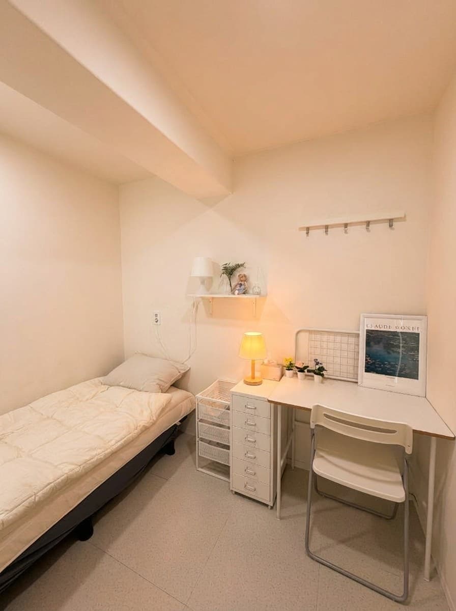Wide Room (Mini Room) β photo 2 of 3