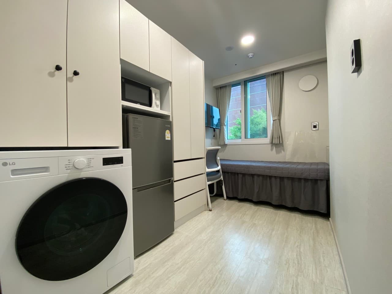 웰하우스 영등포구청역점 프리미엄원룸텔 — photo 2 of 29