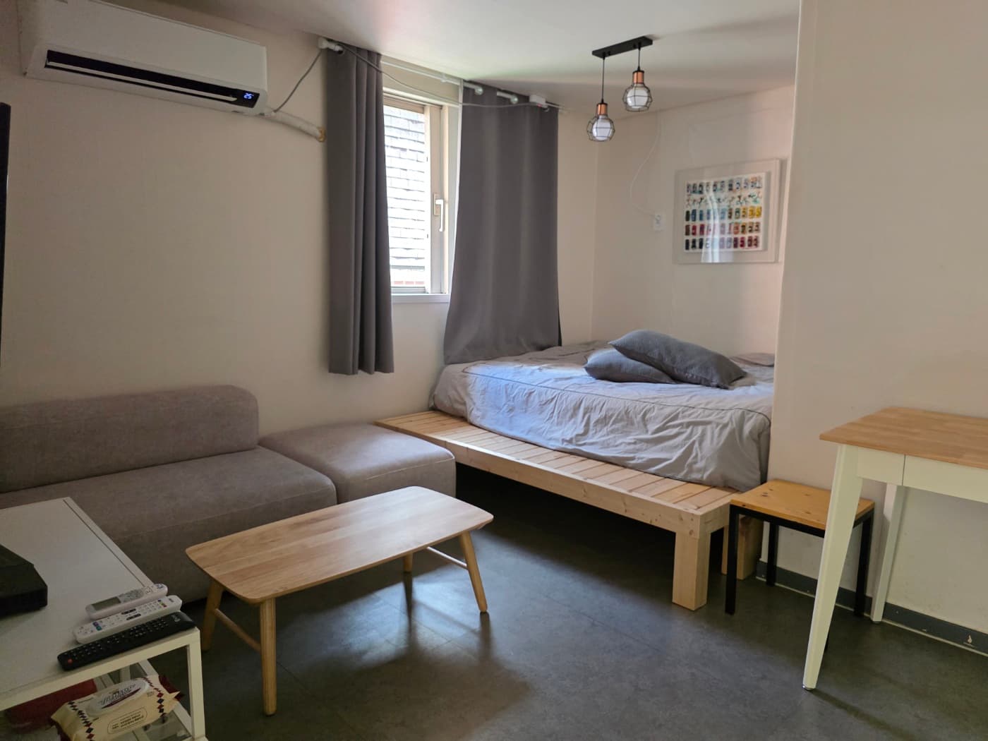 Room403 — photo 2 of 19