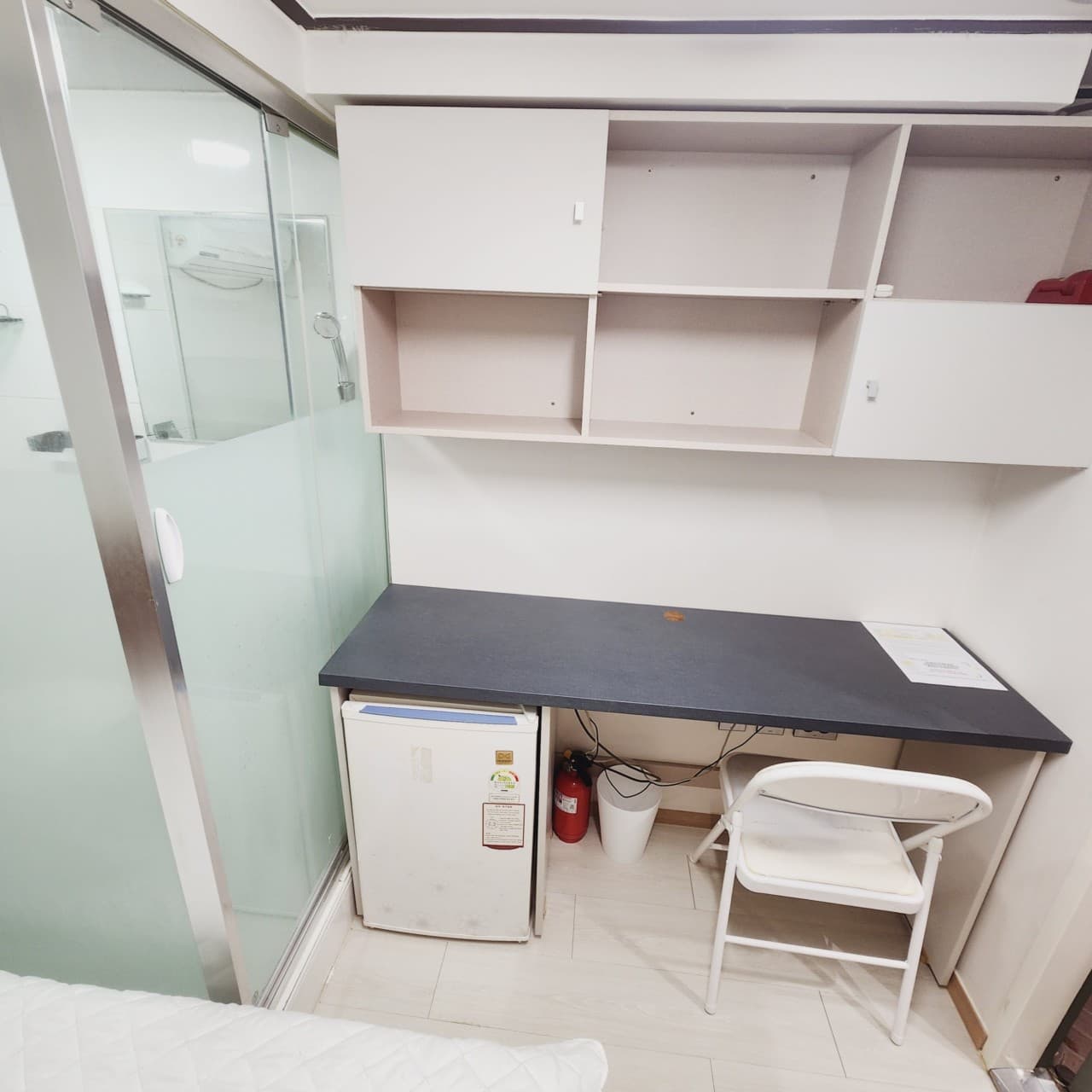 Inner Window (Deposit 150,000 Won) — photo 1 of 5