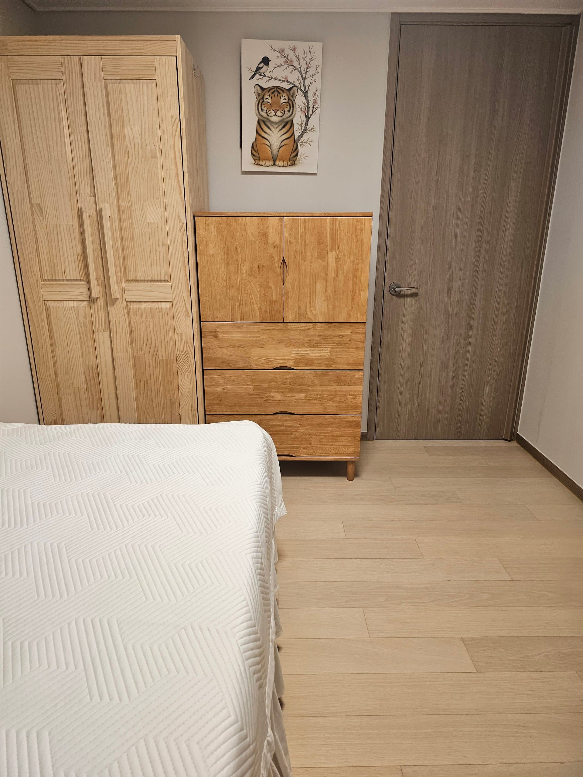 Room2 — photo 2 of 4