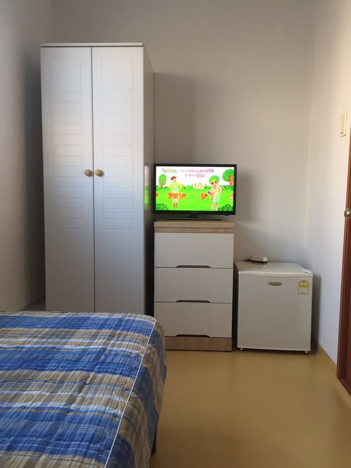 Mini Room (Monthly Rent 230,000–350,000 KRW) — photo 2 of 5