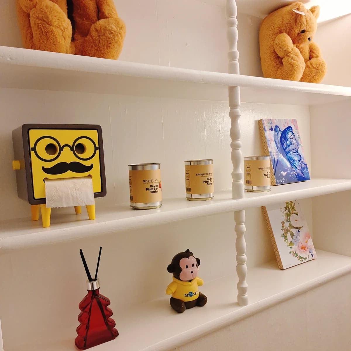 Three Rooms — photo 1 of 30