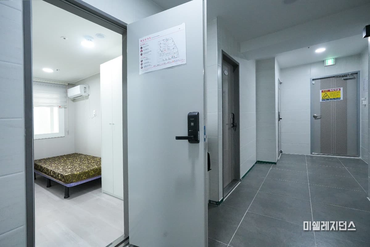 Suite Room (Deposit 200,000 KRW) — photo 2 of 19
