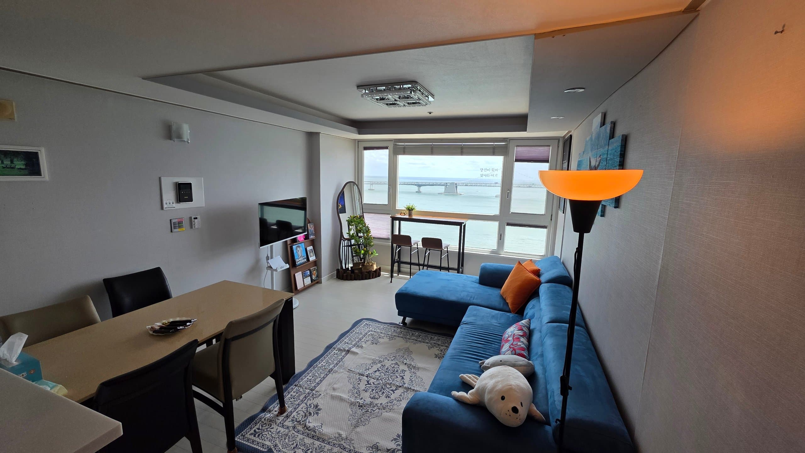 Gwangan Ocean View Drone Show View Hotel Suite 1 Min to Beach Spacious Two-Room 3 — photo 11 of 11