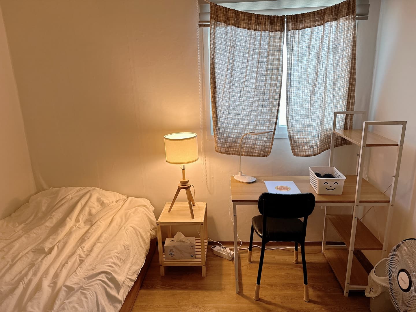 Room 1 — photo 5 of 5
