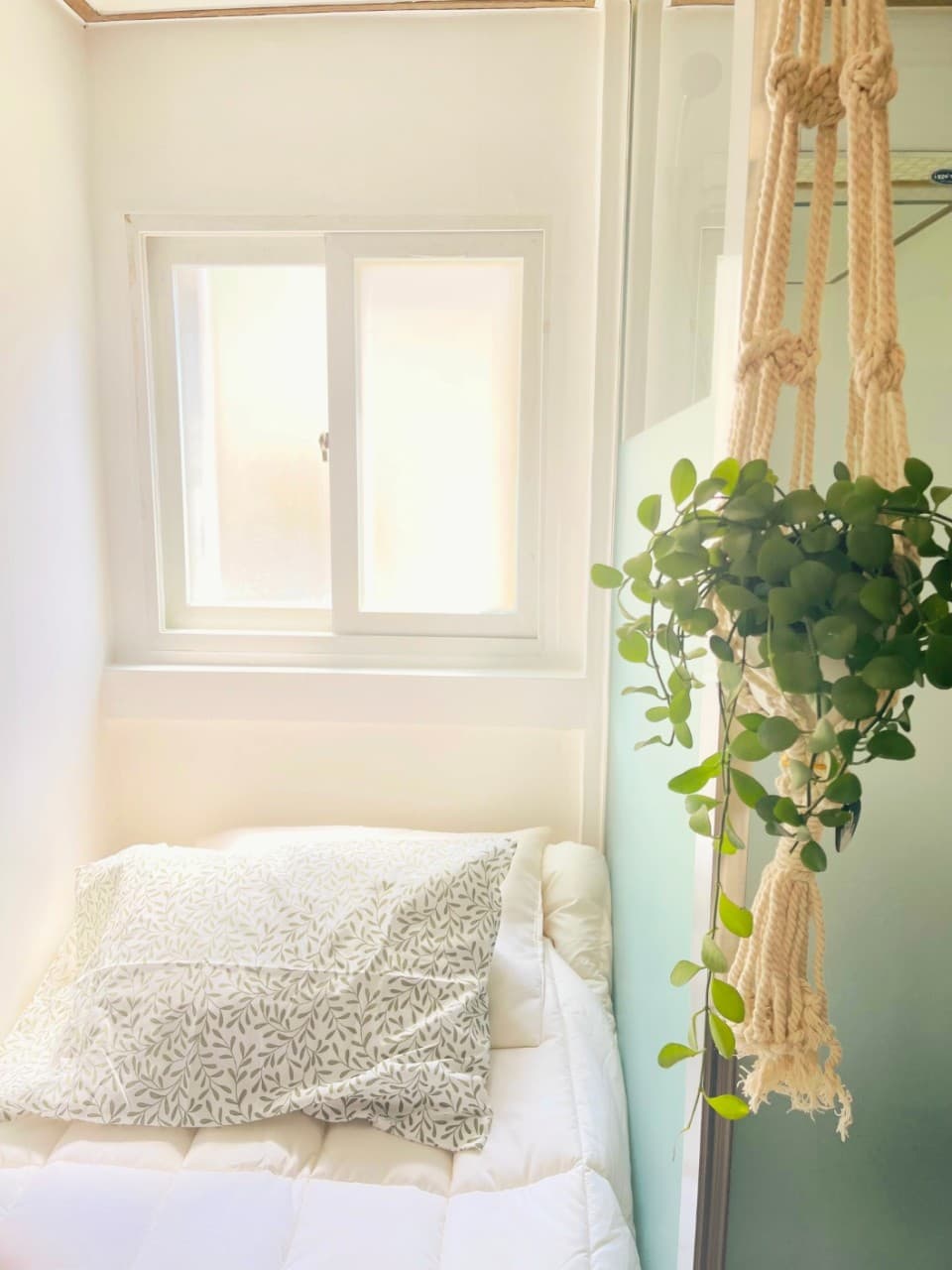 Basic Room (Deposit 200,000 KRW) — photo 2 of 5