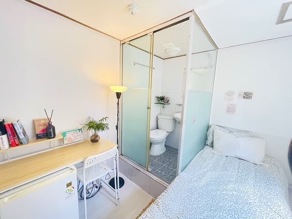 Standard Room (Studio Interior) - Deposit 200,000 KRW — photo 2 of 6