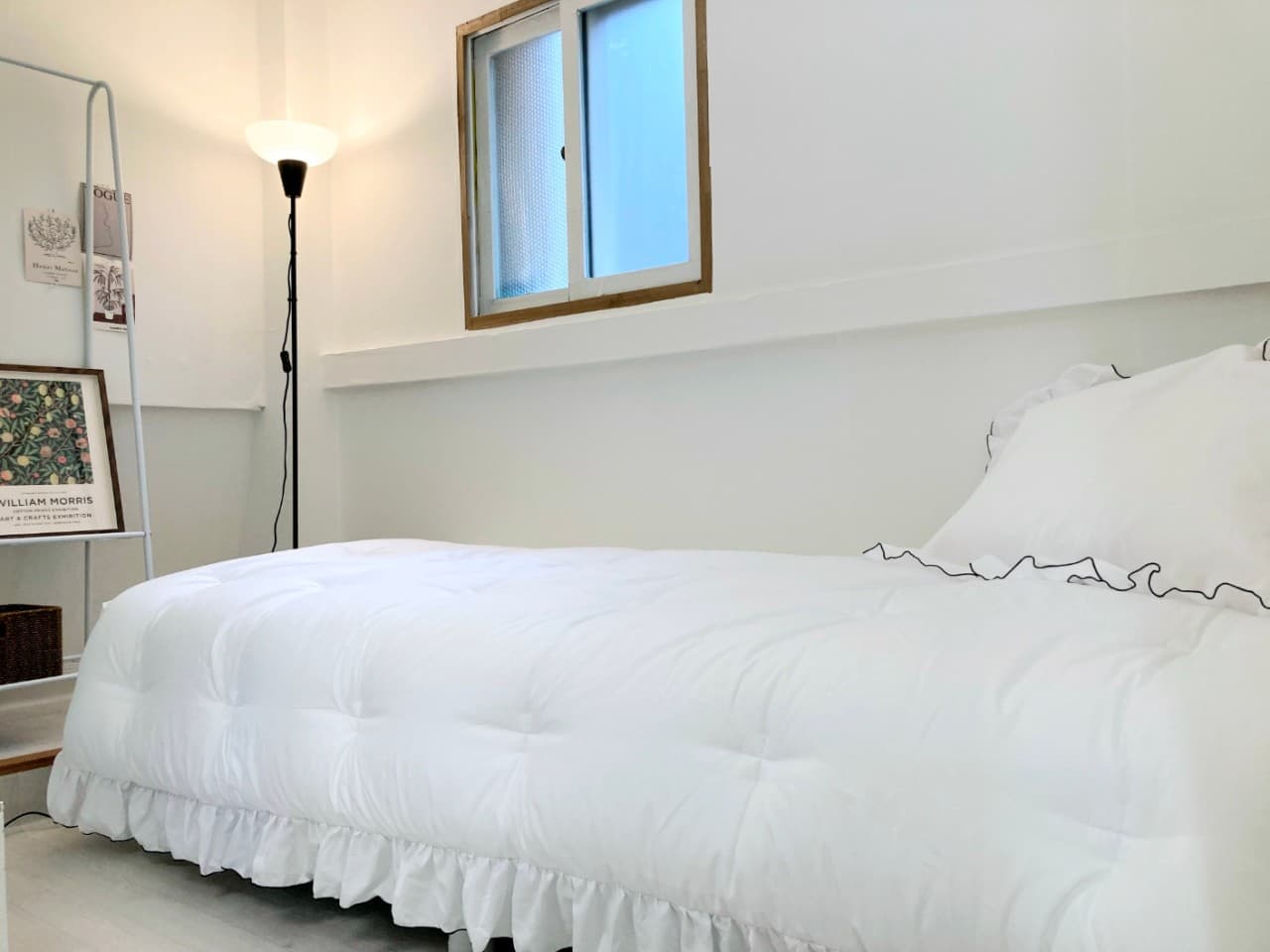Deluxe Room A (Studio, Window Side) - Deposit 200,000 KRW — photo 3 of 3