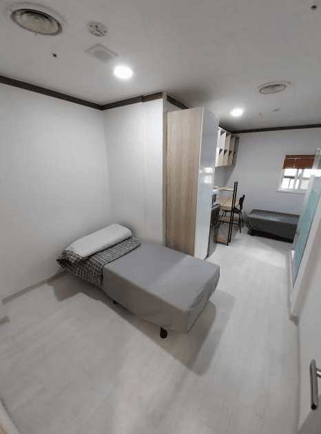 Standard 2-Person Room (Deposit 100,000 Won) — photo 2 of 2