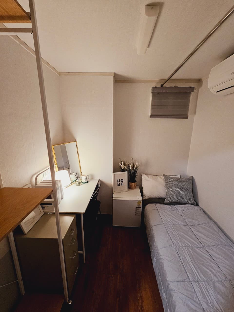 Standard Room (Monthly Rent 40–42) — photo 2 of 4