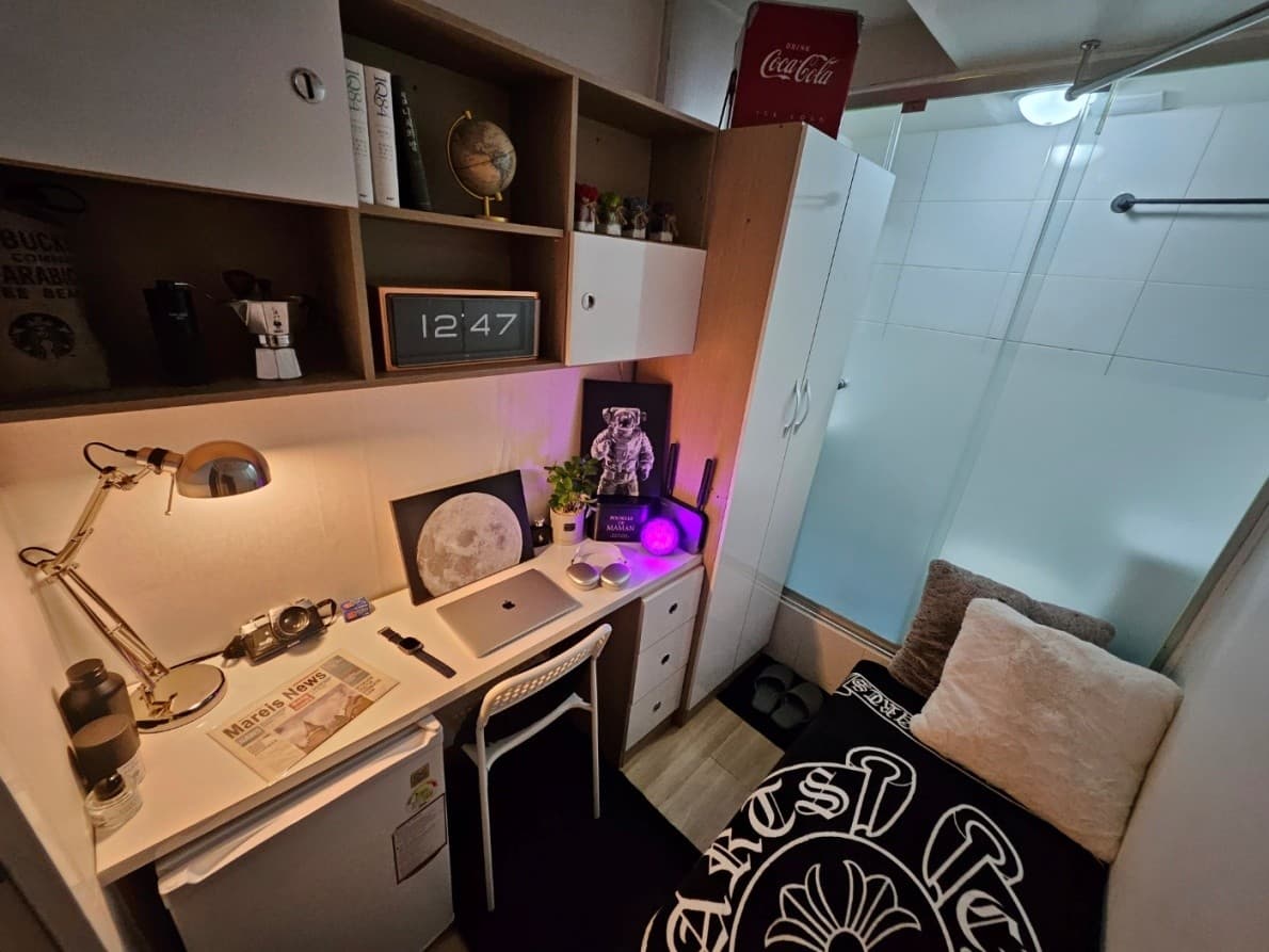 Room A — photo 1 of 15