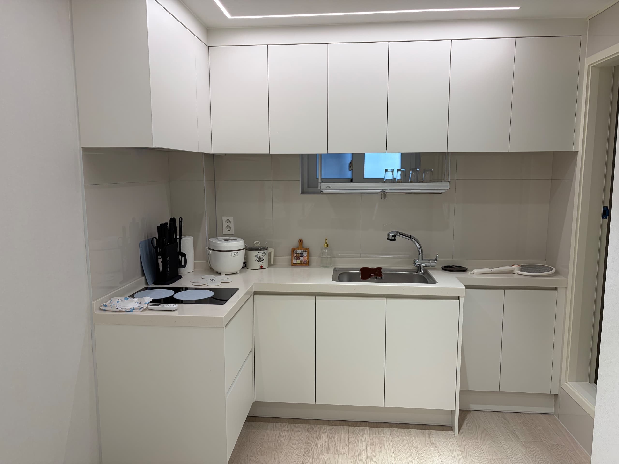 B01 — photo 6 of 6