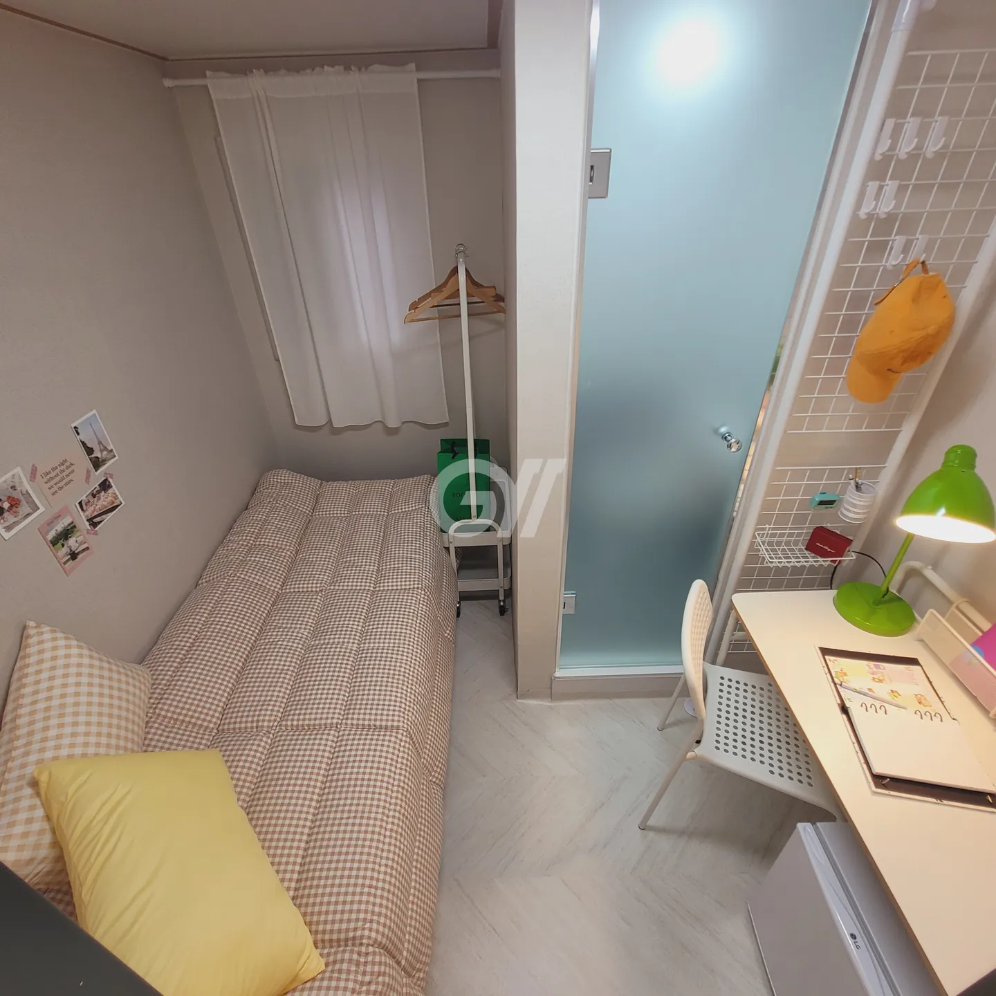 Deluxe Studio (External Window) - Deposit 100,000 Won — photo 2 of 5