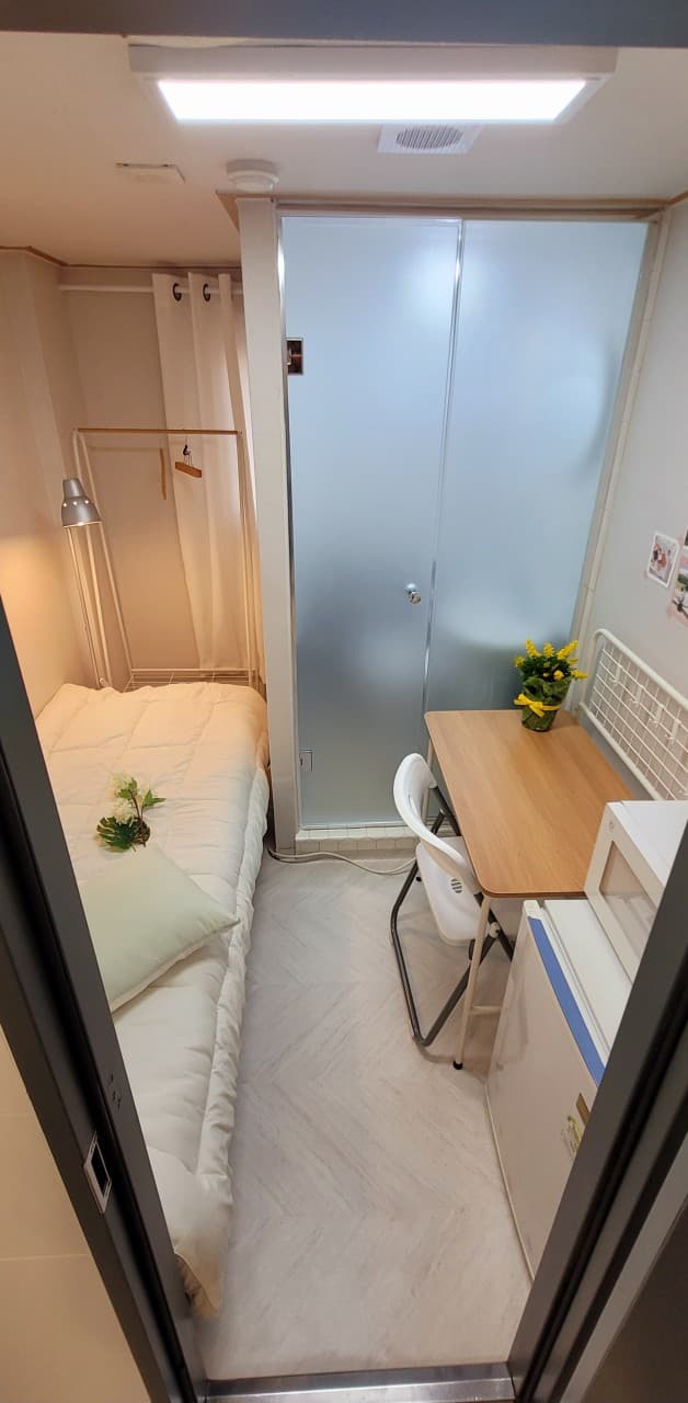 Simple Room (Deposit 100,000 won) — photo 1 of 4