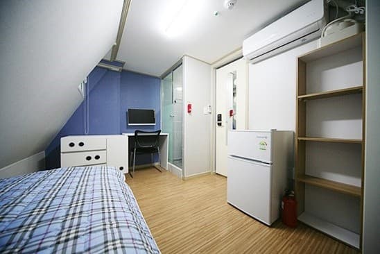 Elin House Hyehwa Station