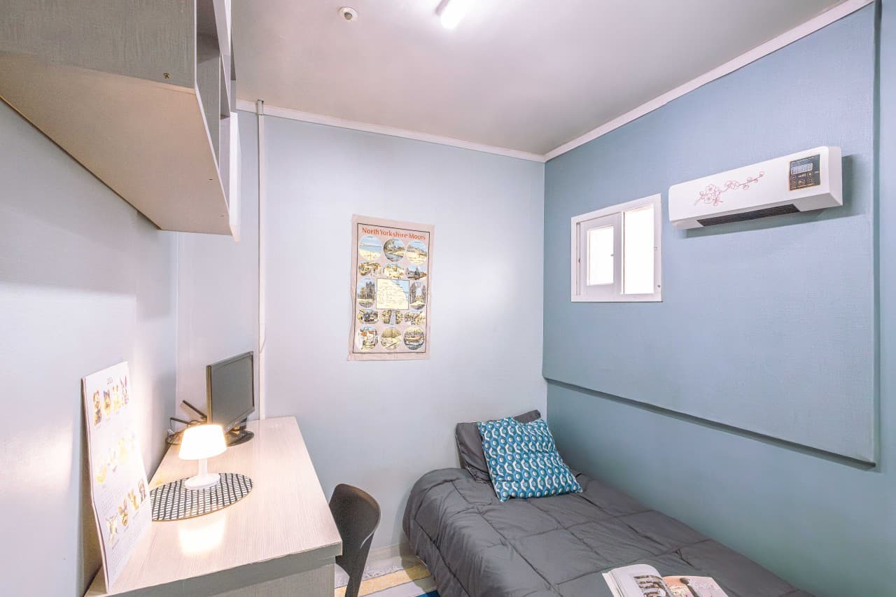Large Room Type (Deposit 30,000 won) — photo 1 of 6