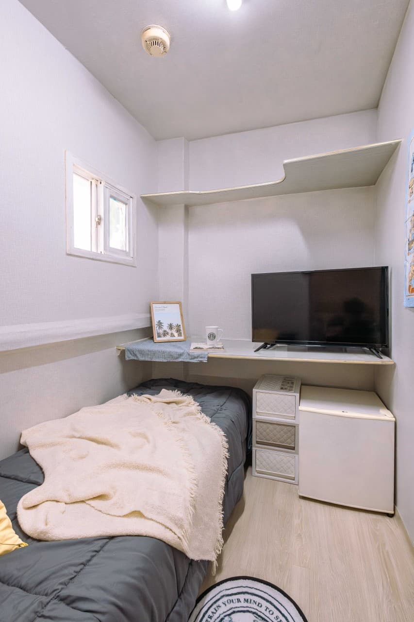 Large Room Type (Deposit 30,000 won) — photo 2 of 6