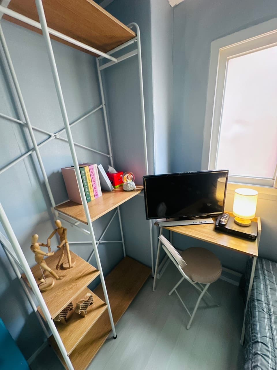 Mini Room 4-2 (Deposit 100,000 KRW) — photo 2 of 12