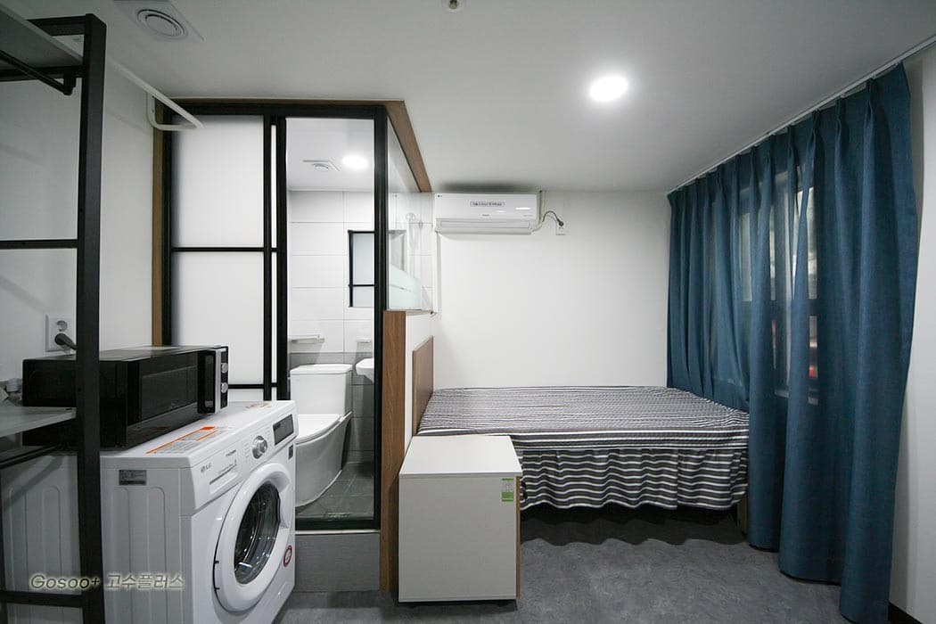 Large Room (Deposit 200,000 KRW) — photo 2 of 8