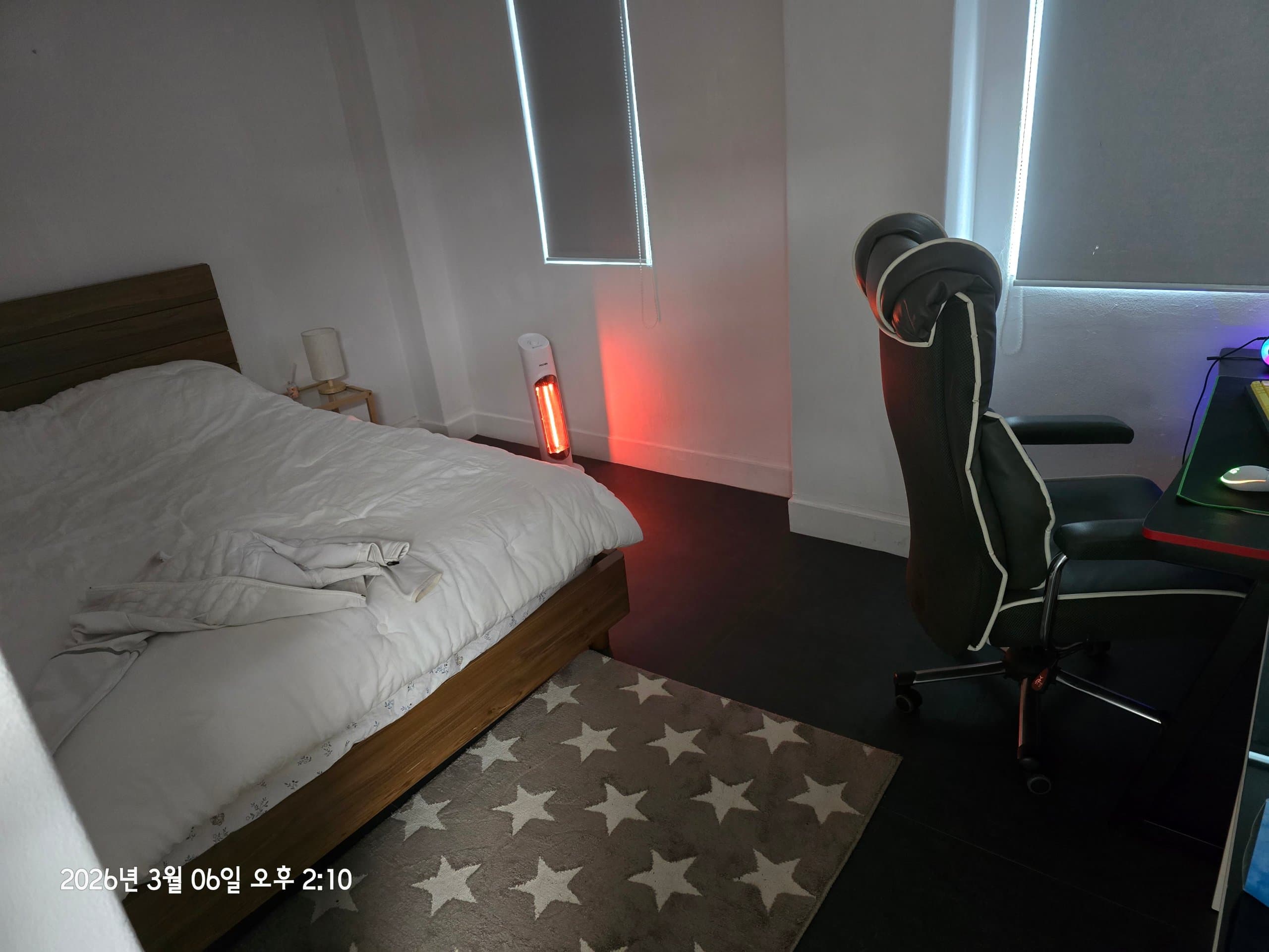 Room 1 — photo 1 of 3
