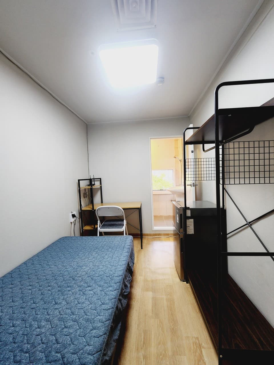 Deluxe Room — photo 2 of 17