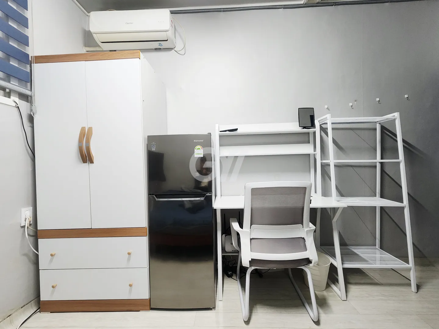 Deluxe Fully Furnished Studio (Deposit 100,000 KRW) — photo 6 of 6