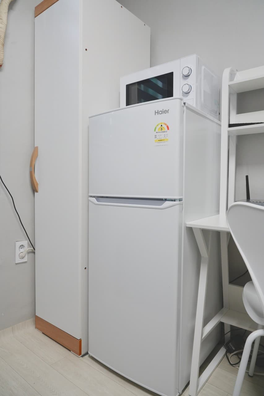 Standard Fully Furnished Studio (100,000 KRW Deposit) — photo 10 of 10