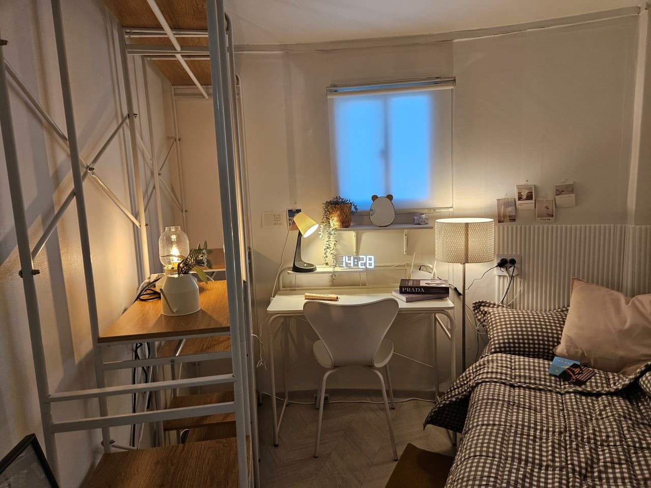Deluxe Room (Deposit: 100,000 KRW) — photo 1 of 7